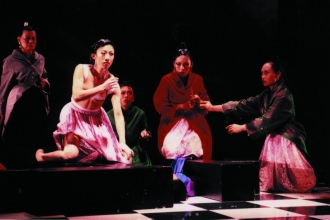 ペンテジレーア舞台写真